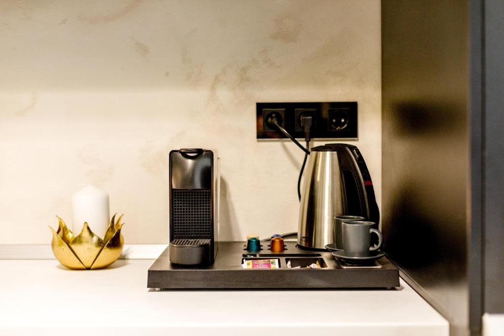 Azimuth Luxury – 1 (2)