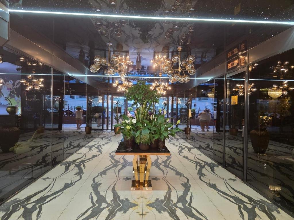 Azimuth Luxury – 1 (25)